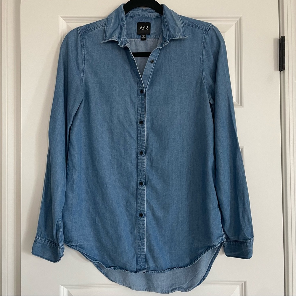 AYR Classic Blue Chambray Button-Up Shirt XS